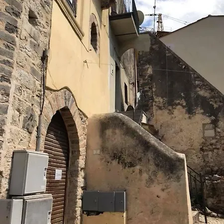 Al Borgo Antico טרצ'ינה